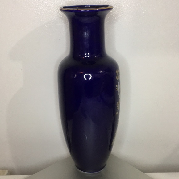 Beautiful Vintage Cobalt Blue Japanese Peacock Vase - Picture 3 of 6